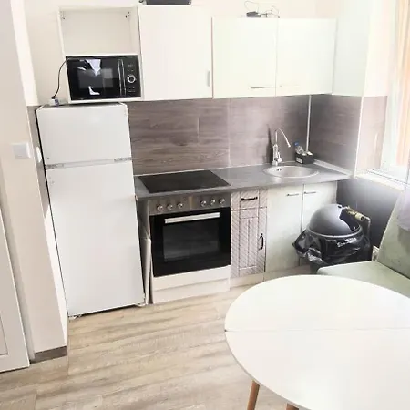 Living 86 * Kronthal